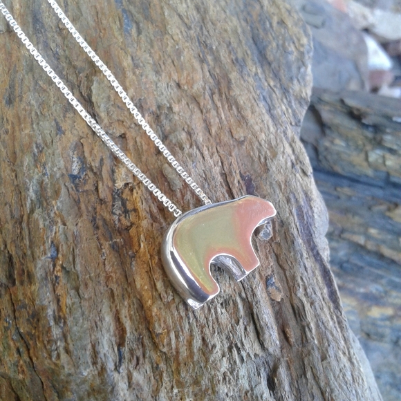 Sterling Silver Bear Fetish Pendant and chain - Picture 7 of 7